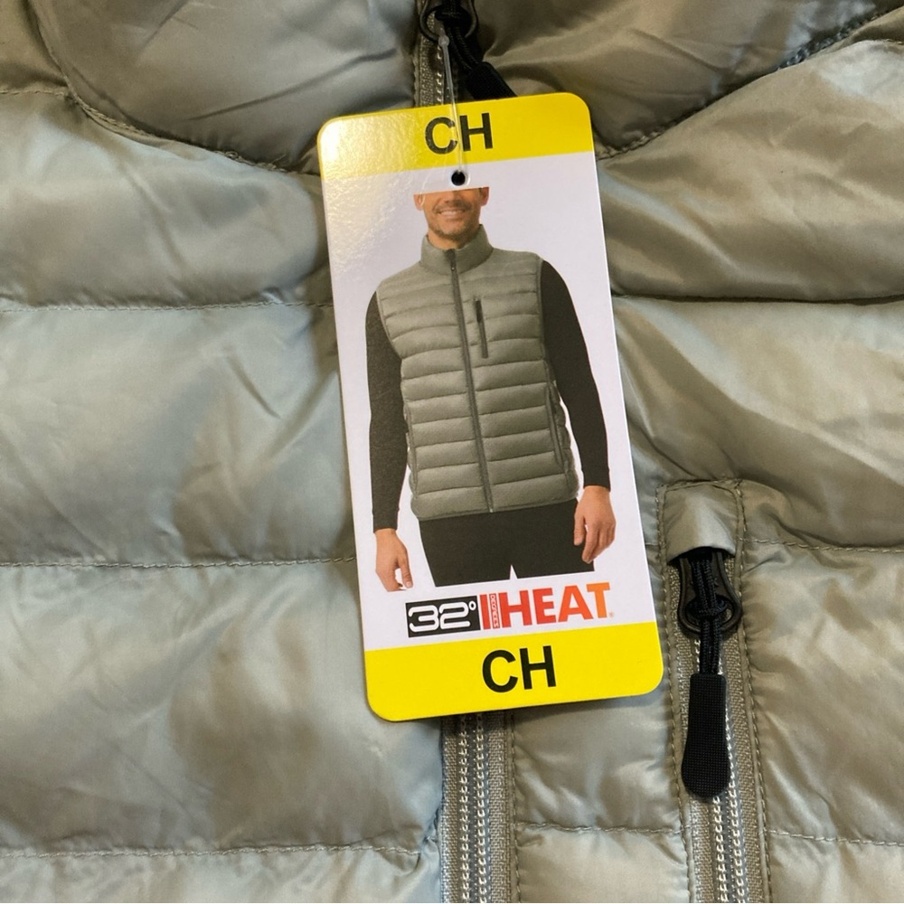 32 Degrees Silver Puffer Vest Size S small NWT - Picture 4 of 13